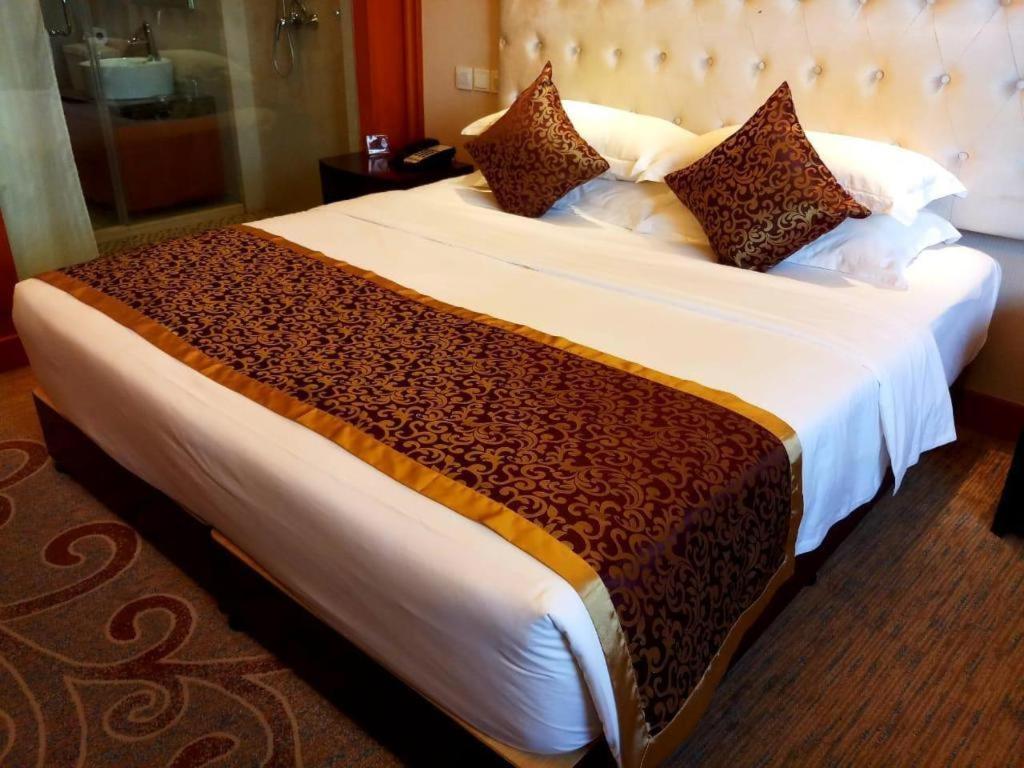 Dork Jumpa Hotel Vientiane Exterior photo