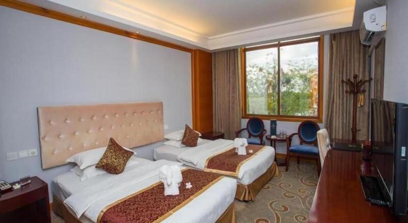 Dork Jumpa Hotel Vientiane Exterior photo